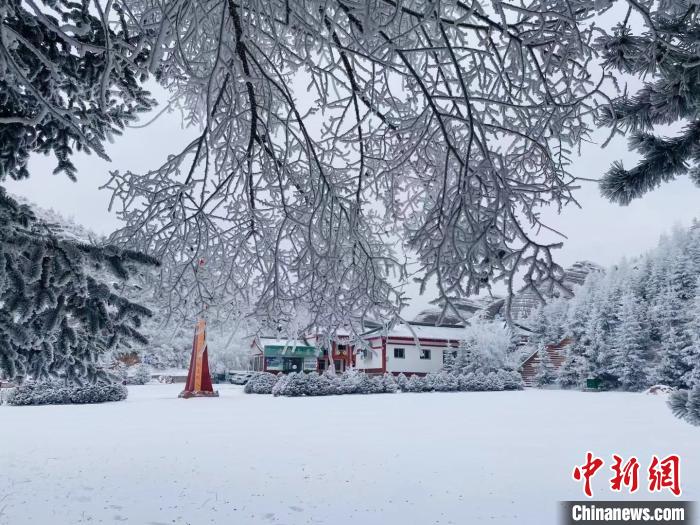 寧夏回族自治區(qū)固原市火石寨景勝地の雪景色（寫真提供?火石寨景勝地）。