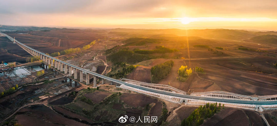 中國最東端に建設中の高緯度?極寒地高速鉄道の総合試運転とテスト始まる