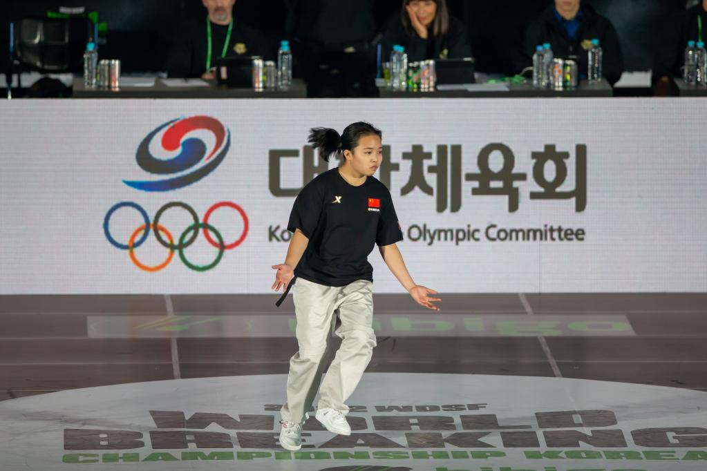 10月22日、決勝でダンスを披露する中國の劉清漪選手（撮影?王益亮）。